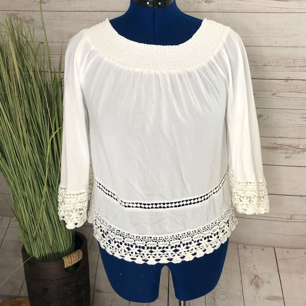 Romeo & Juliet Couture bell sleeve white blouse